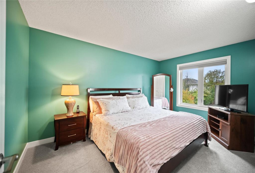 11 Burnhill, 4 Bedrooms Bedrooms, 14 Rooms Rooms,2 BathroomsBathrooms,Residential,For Sale,Burnhill