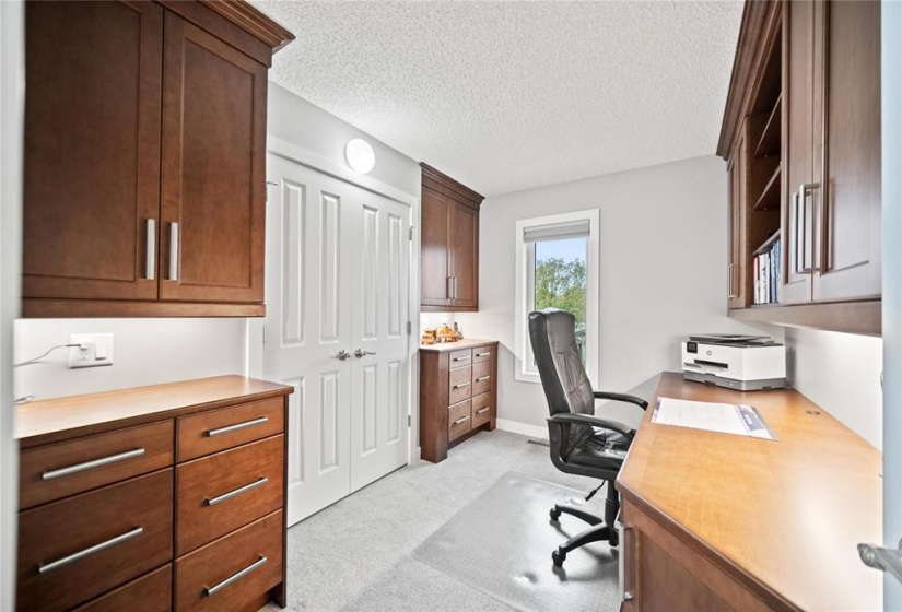 11 Burnhill, 4 Bedrooms Bedrooms, 14 Rooms Rooms,2 BathroomsBathrooms,Residential,For Sale,Burnhill