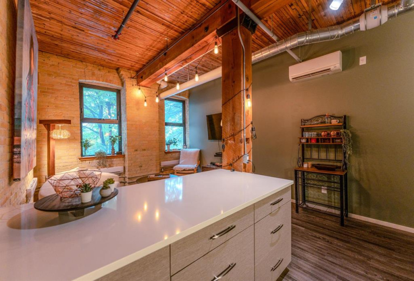 139 Market, 2 Bedrooms Bedrooms, 4 Rooms Rooms,Condominium,For Sale,Market