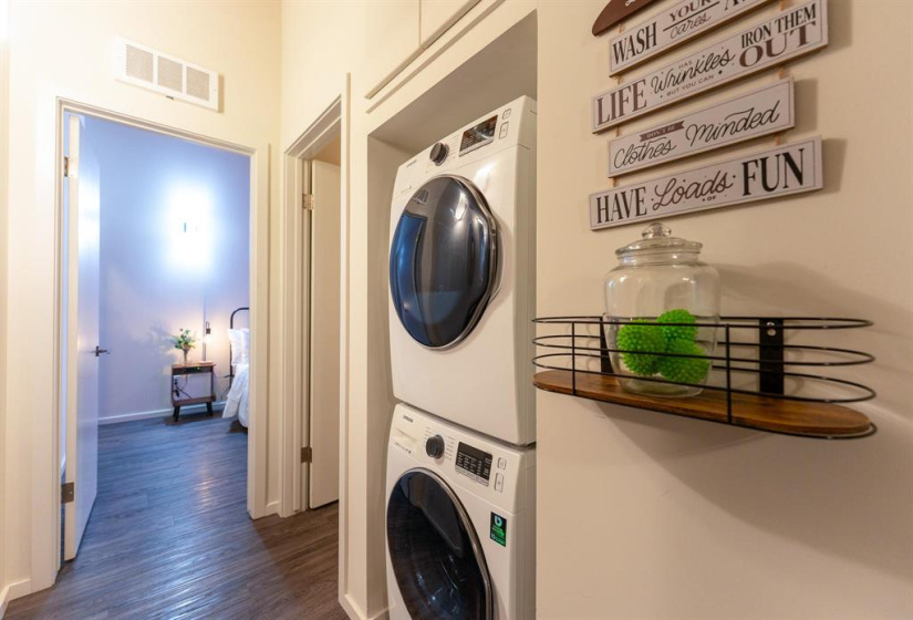 139 Market, 2 Bedrooms Bedrooms, 4 Rooms Rooms,Condominium,For Sale,Market