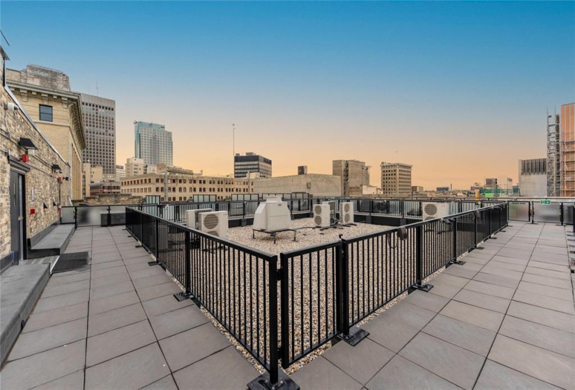 139 Market, 2 Bedrooms Bedrooms, 4 Rooms Rooms,Condominium,For Sale,Market