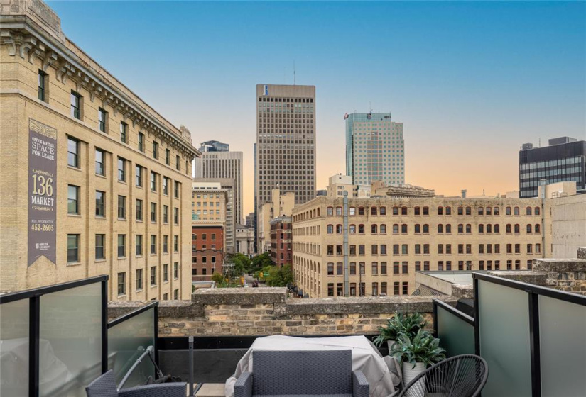 139 Market, 2 Bedrooms Bedrooms, 4 Rooms Rooms,Condominium,For Sale,Market