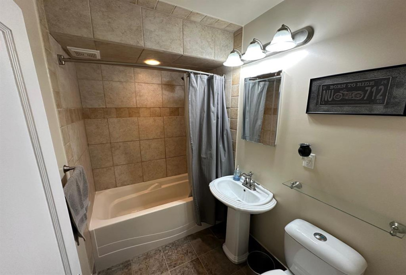 70 Horace, 2 Bedrooms Bedrooms, 7 Rooms Rooms,1 BathroomBathrooms,Residential,For Sale,Horace