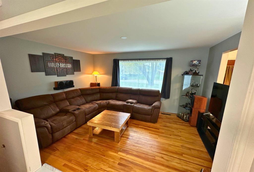 70 Horace, 2 Bedrooms Bedrooms, 7 Rooms Rooms,1 BathroomBathrooms,Residential,For Sale,Horace