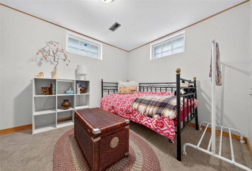 279 Cheriton, 4 Bedrooms Bedrooms, 11 Rooms Rooms,1 BathroomBathrooms,Residential,For Sale,Cheriton