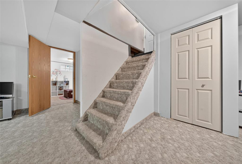 279 Cheriton, 4 Bedrooms Bedrooms, 11 Rooms Rooms,1 BathroomBathrooms,Residential,For Sale,Cheriton