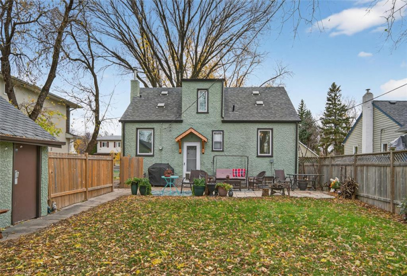 279 Cheriton, 4 Bedrooms Bedrooms, 11 Rooms Rooms,1 BathroomBathrooms,Residential,For Sale,Cheriton