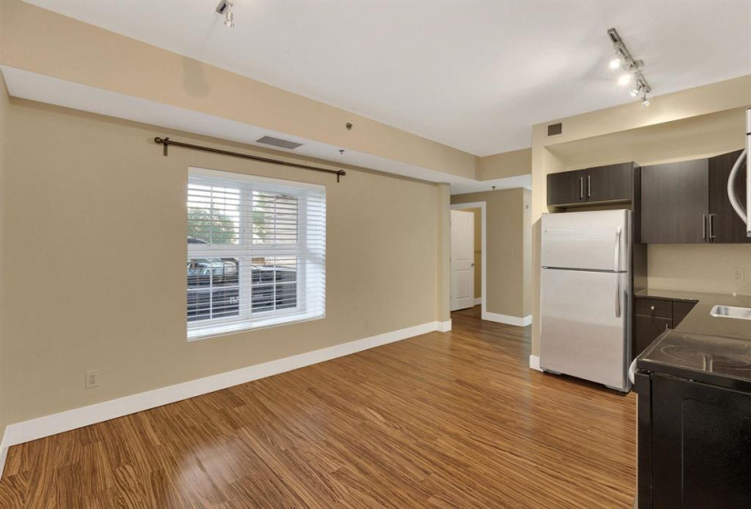 511 River, 1 Bedroom Bedrooms, 4 Rooms Rooms,1 BathroomBathrooms,Condominium,For Sale,River