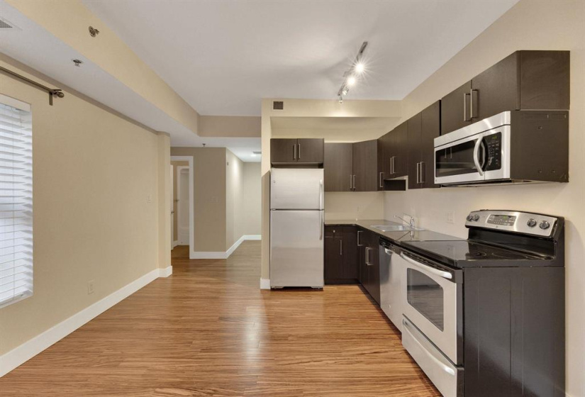 511 River, 1 Bedroom Bedrooms, 4 Rooms Rooms,1 BathroomBathrooms,Condominium,For Sale,River