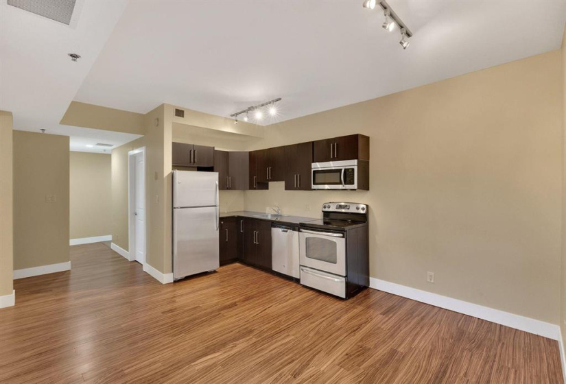 511 River, 1 Bedroom Bedrooms, 4 Rooms Rooms,1 BathroomBathrooms,Condominium,For Sale,River