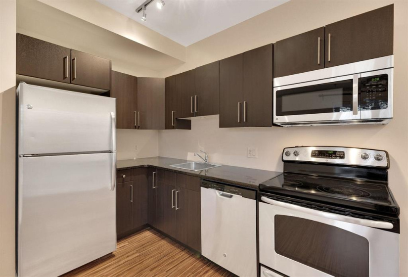 511 River, 1 Bedroom Bedrooms, 4 Rooms Rooms,1 BathroomBathrooms,Condominium,For Sale,River