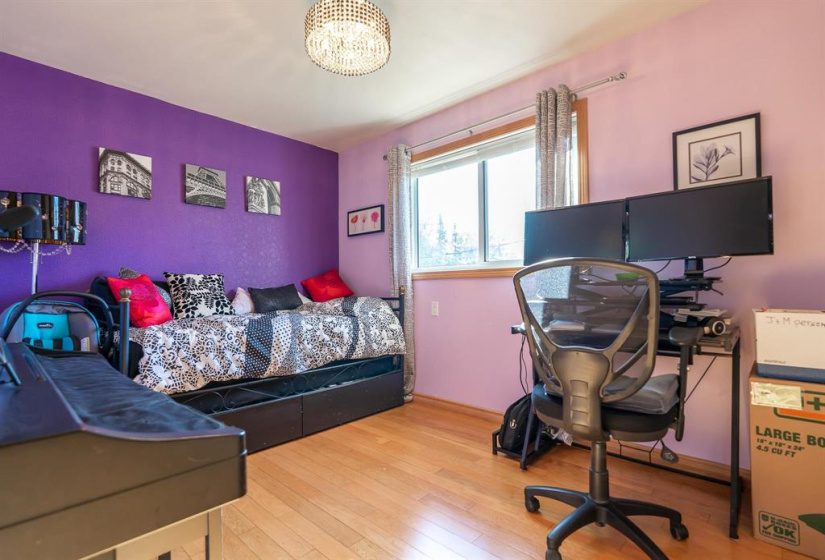 26 Dubuc, 3 Bedrooms Bedrooms, 18 Rooms Rooms,3 BathroomsBathrooms,Residential,For Sale,Dubuc