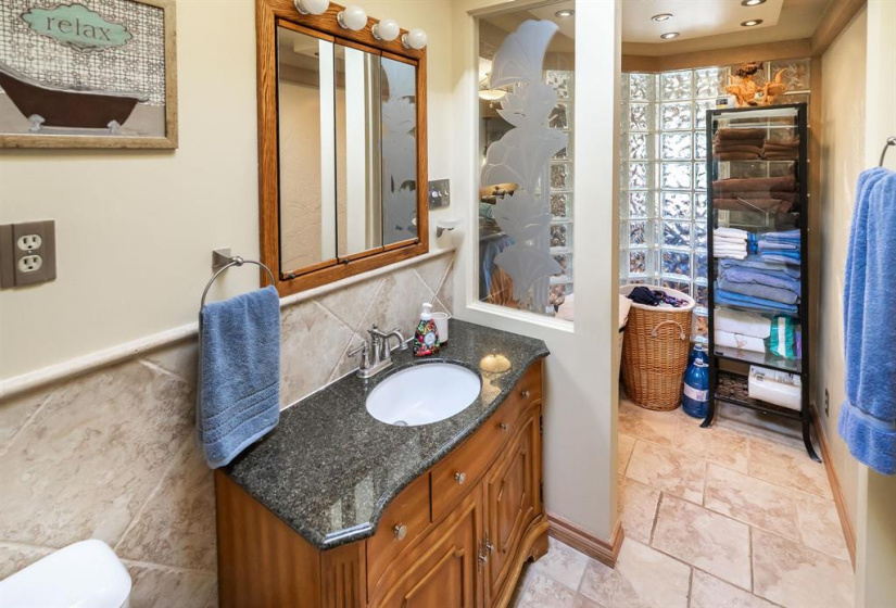 26 Dubuc, 3 Bedrooms Bedrooms, 18 Rooms Rooms,3 BathroomsBathrooms,Residential,For Sale,Dubuc