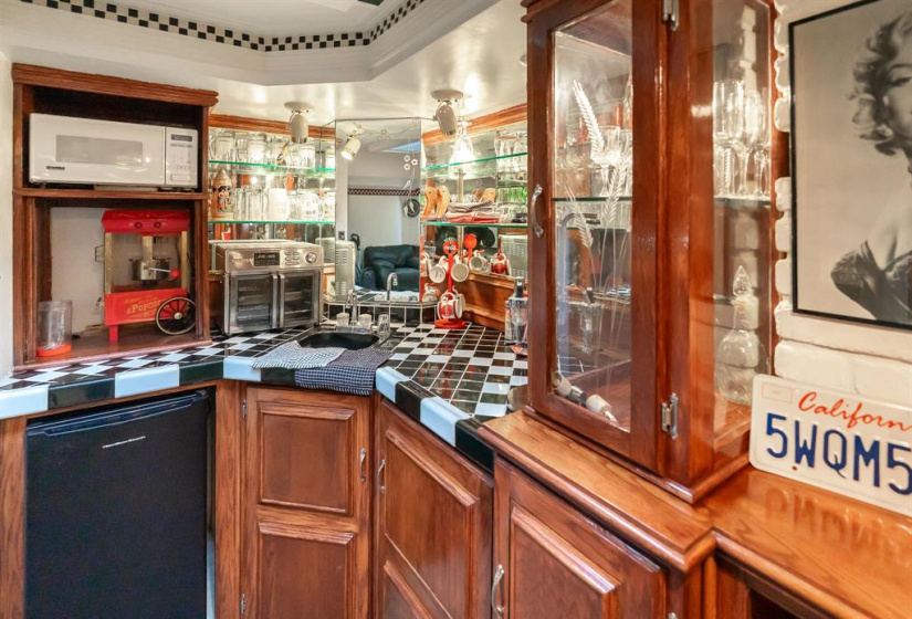 26 Dubuc, 3 Bedrooms Bedrooms, 18 Rooms Rooms,3 BathroomsBathrooms,Residential,For Sale,Dubuc