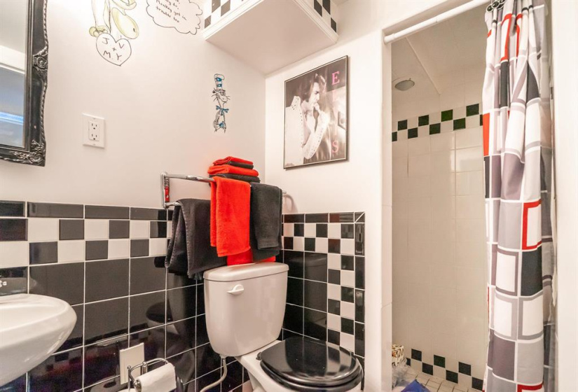 26 Dubuc, 3 Bedrooms Bedrooms, 18 Rooms Rooms,3 BathroomsBathrooms,Residential,For Sale,Dubuc