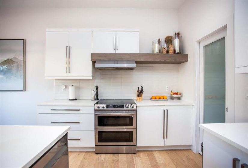 408 Cherrywood, 5 Bedrooms Bedrooms, 13 Rooms Rooms,3 BathroomsBathrooms,Residential,For Sale,Cherrywood