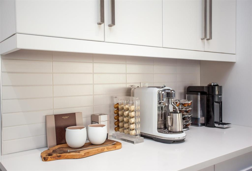 408 Cherrywood, 5 Bedrooms Bedrooms, 13 Rooms Rooms,3 BathroomsBathrooms,Residential,For Sale,Cherrywood