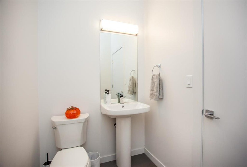 408 Cherrywood, 5 Bedrooms Bedrooms, 13 Rooms Rooms,3 BathroomsBathrooms,Residential,For Sale,Cherrywood