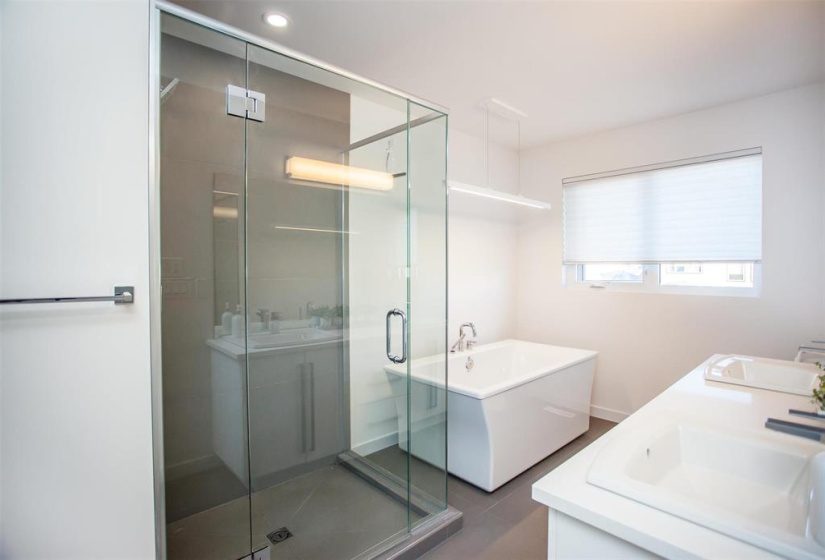 408 Cherrywood, 5 Bedrooms Bedrooms, 13 Rooms Rooms,3 BathroomsBathrooms,Residential,For Sale,Cherrywood