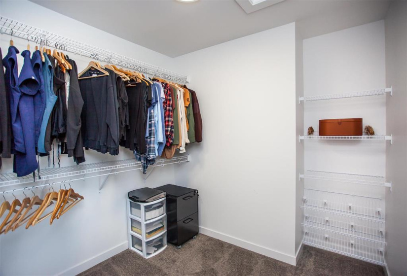 408 Cherrywood, 5 Bedrooms Bedrooms, 13 Rooms Rooms,3 BathroomsBathrooms,Residential,For Sale,Cherrywood