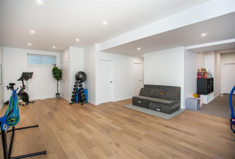 408 Cherrywood, 5 Bedrooms Bedrooms, 13 Rooms Rooms,3 BathroomsBathrooms,Residential,For Sale,Cherrywood