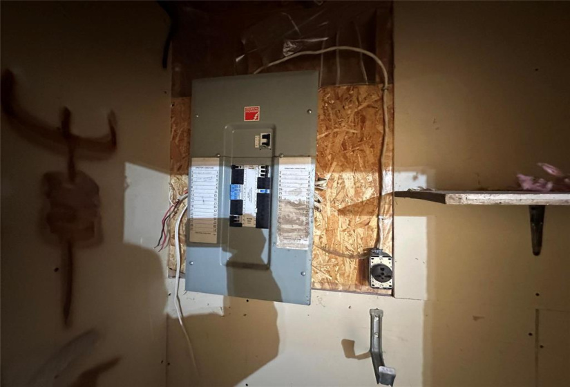 670 Parkhill, 3 Bedrooms Bedrooms, 7 Rooms Rooms,1 BathroomBathrooms,Residential,For Sale,Parkhill