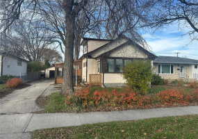 670 Parkhill, 3 Bedrooms Bedrooms, 7 Rooms Rooms,1 BathroomBathrooms,Residential,For Sale,Parkhill