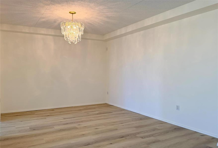 895 Wilkes, 2 Bedrooms Bedrooms, 8 Rooms Rooms,2 BathroomsBathrooms,Condominium,For Sale,Wilkes