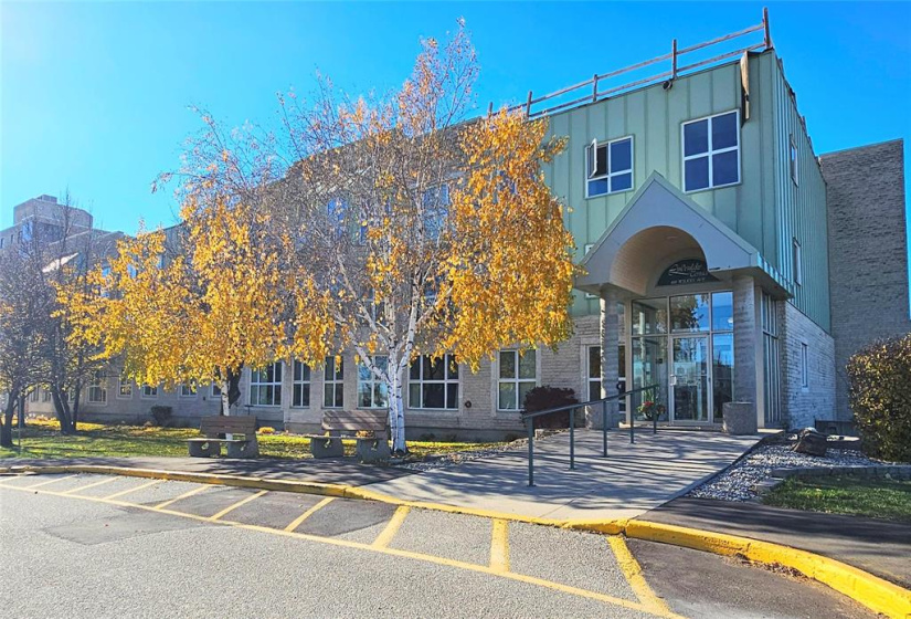 895 Wilkes, 2 Bedrooms Bedrooms, 8 Rooms Rooms,2 BathroomsBathrooms,Condominium,For Sale,Wilkes