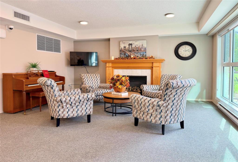 895 Wilkes, 2 Bedrooms Bedrooms, 8 Rooms Rooms,2 BathroomsBathrooms,Condominium,For Sale,Wilkes