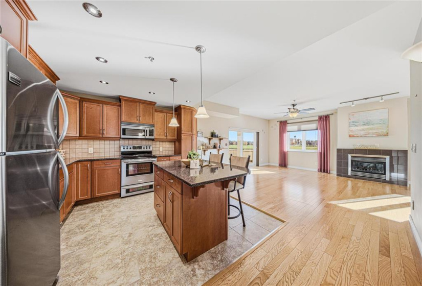 Stainless steel appliances included