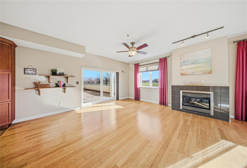 Gas fireplace. Patio doors to own patio plus an extension to the common area patio if you have lots of family or want to let your dog out.  Easy access.  Also hook up for a gas bbq