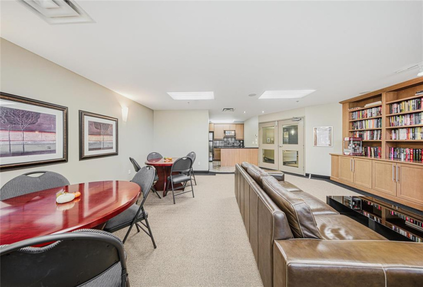 Also has a kitchen and washroom.  Closer up is at the end of photos.