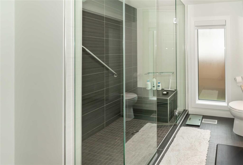 98 Hopwood, 3 Bedrooms Bedrooms, 10 Rooms Rooms,2 BathroomsBathrooms,Residential,For Sale,Hopwood