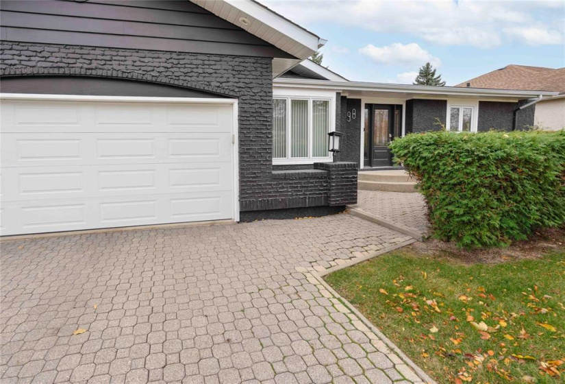 98 Hopwood, 3 Bedrooms Bedrooms, 10 Rooms Rooms,2 BathroomsBathrooms,Residential,For Sale,Hopwood