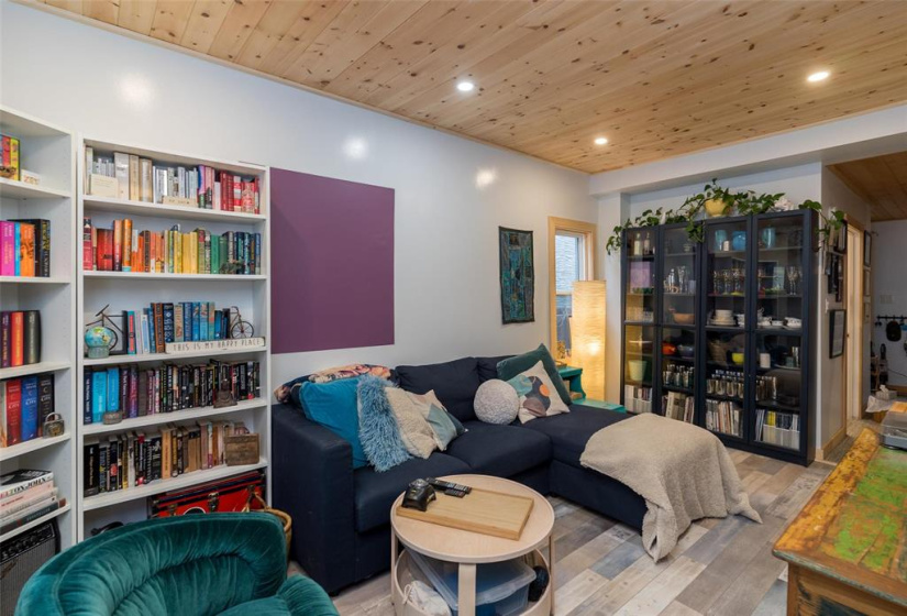 458 Arnold, 2 Bedrooms Bedrooms, 7 Rooms Rooms,1 BathroomBathrooms,Residential,For Sale,Arnold