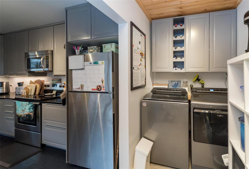 458 Arnold, 2 Bedrooms Bedrooms, 7 Rooms Rooms,1 BathroomBathrooms,Residential,For Sale,Arnold