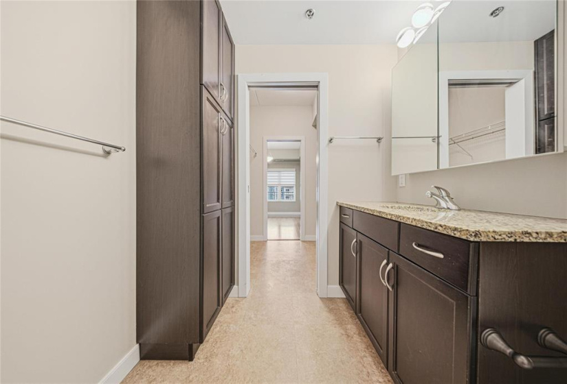 110 Creek Bend, 2 Bedrooms Bedrooms, 8 Rooms Rooms,2 BathroomsBathrooms,Condominium,For Sale,Creek Bend