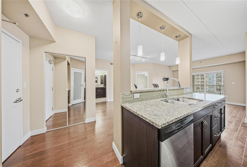 110 Creek Bend, 2 Bedrooms Bedrooms, 8 Rooms Rooms,2 BathroomsBathrooms,Condominium,For Sale,Creek Bend