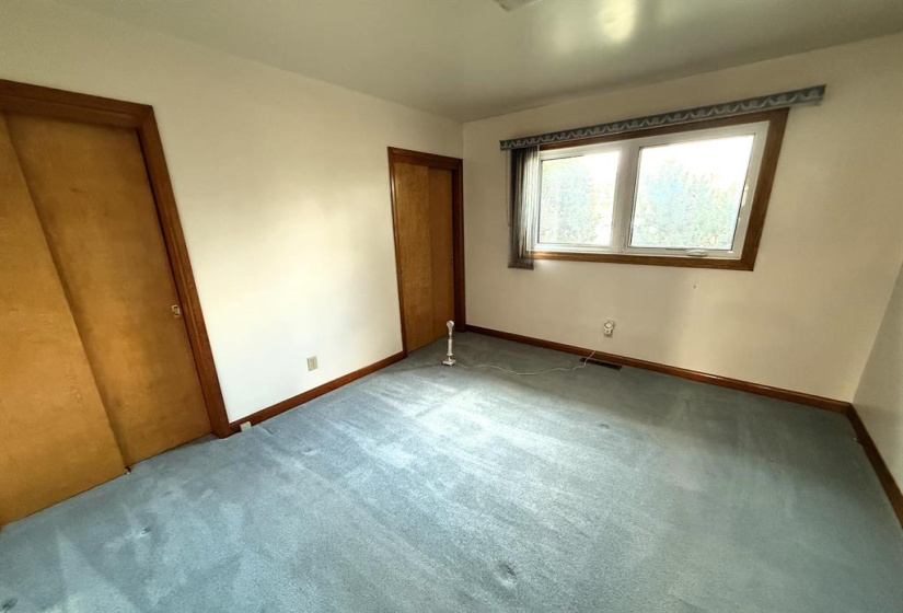 2666 Ness, 3 Bedrooms Bedrooms, 11 Rooms Rooms,2 BathroomsBathrooms,Residential,For Sale,Ness