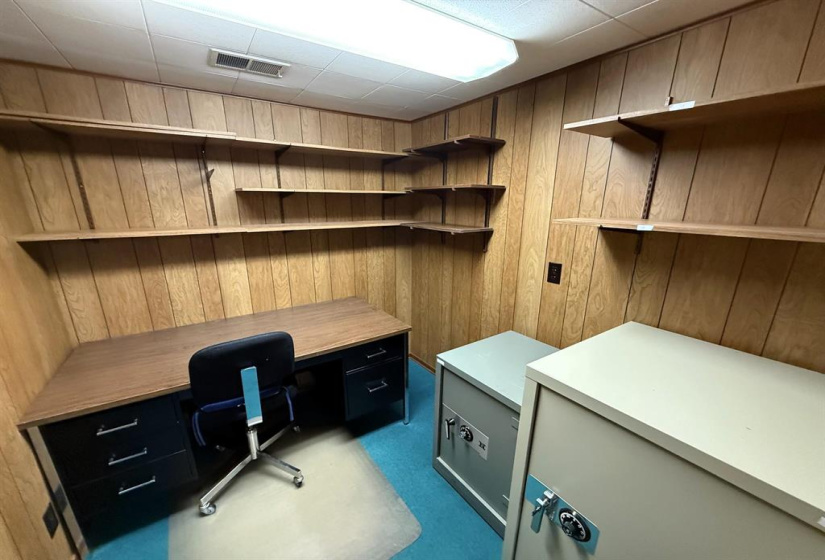 2666 Ness, 3 Bedrooms Bedrooms, 11 Rooms Rooms,2 BathroomsBathrooms,Residential,For Sale,Ness