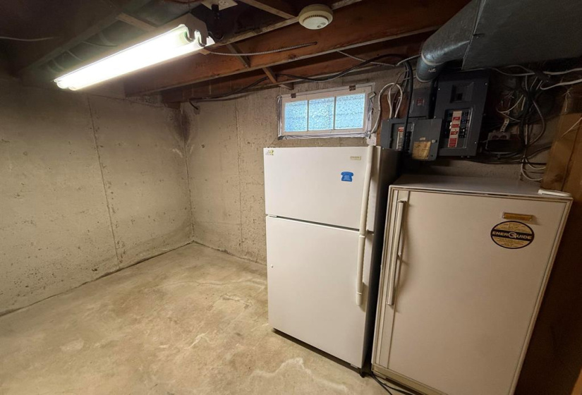 2666 Ness, 3 Bedrooms Bedrooms, 11 Rooms Rooms,2 BathroomsBathrooms,Residential,For Sale,Ness