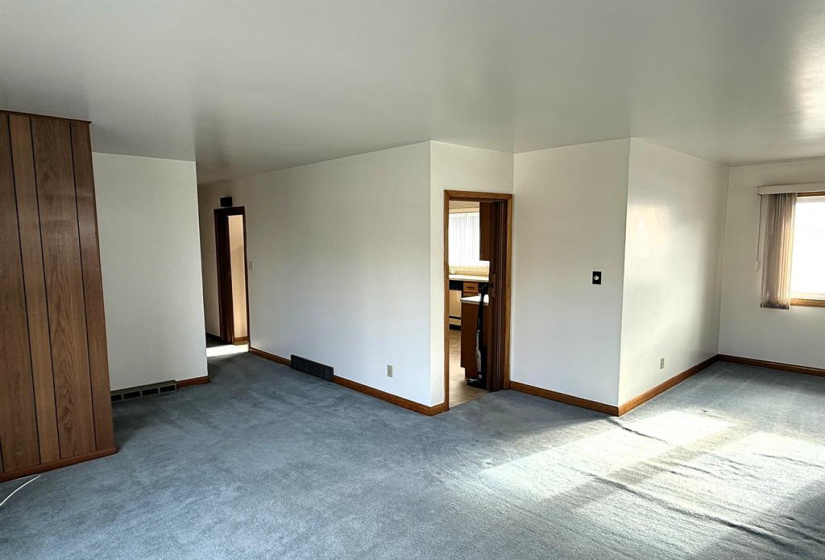 2666 Ness, 3 Bedrooms Bedrooms, 11 Rooms Rooms,2 BathroomsBathrooms,Residential,For Sale,Ness