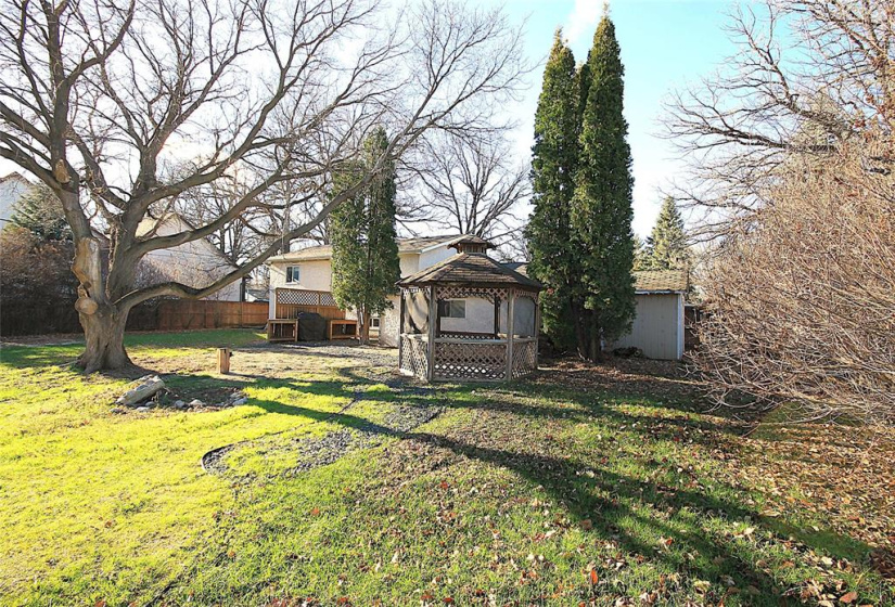 32 Forth, 2 Bedrooms Bedrooms, 9 Rooms Rooms,2 BathroomsBathrooms,Residential,For Sale,Forth