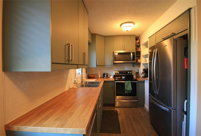 32 Forth, 2 Bedrooms Bedrooms, 9 Rooms Rooms,2 BathroomsBathrooms,Residential,For Sale,Forth