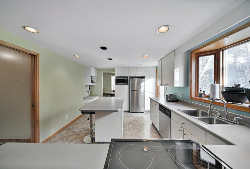 10 Whitehaven, 4 Bedrooms Bedrooms, 13 Rooms Rooms,2 BathroomsBathrooms,Residential,For Sale,Whitehaven