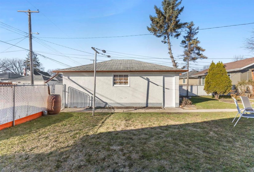 876 Cathedral, 2 Bedrooms Bedrooms, 7 Rooms Rooms,1 BathroomBathrooms,Residential,For Sale,Cathedral