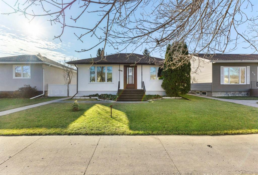 876 Cathedral, 2 Bedrooms Bedrooms, 7 Rooms Rooms,1 BathroomBathrooms,Residential,For Sale,Cathedral