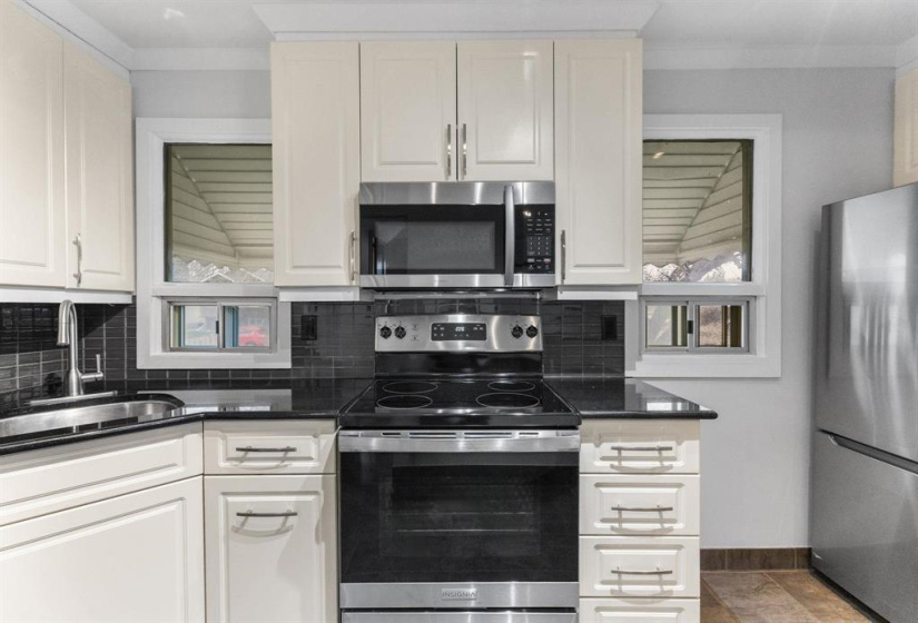 421 Marjorie, 2 Bedrooms Bedrooms, 6 Rooms Rooms,1 BathroomBathrooms,Residential,For Sale,Marjorie