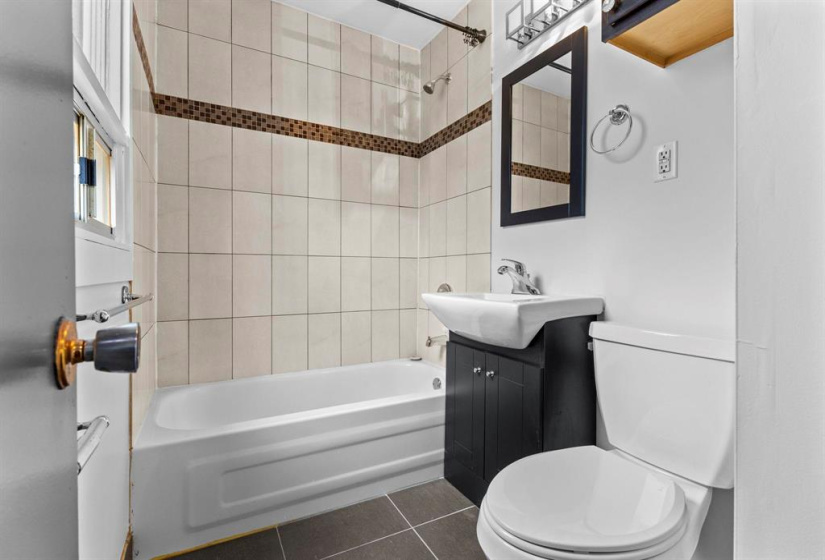 421 Marjorie, 2 Bedrooms Bedrooms, 6 Rooms Rooms,1 BathroomBathrooms,Residential,For Sale,Marjorie